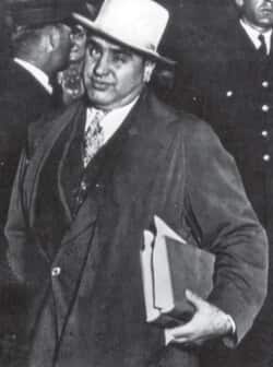 Custome - Al Capone